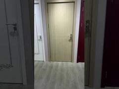 WPC deur introduceren